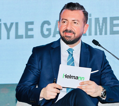 Türk Selman Avrupa'da Helmann oldu